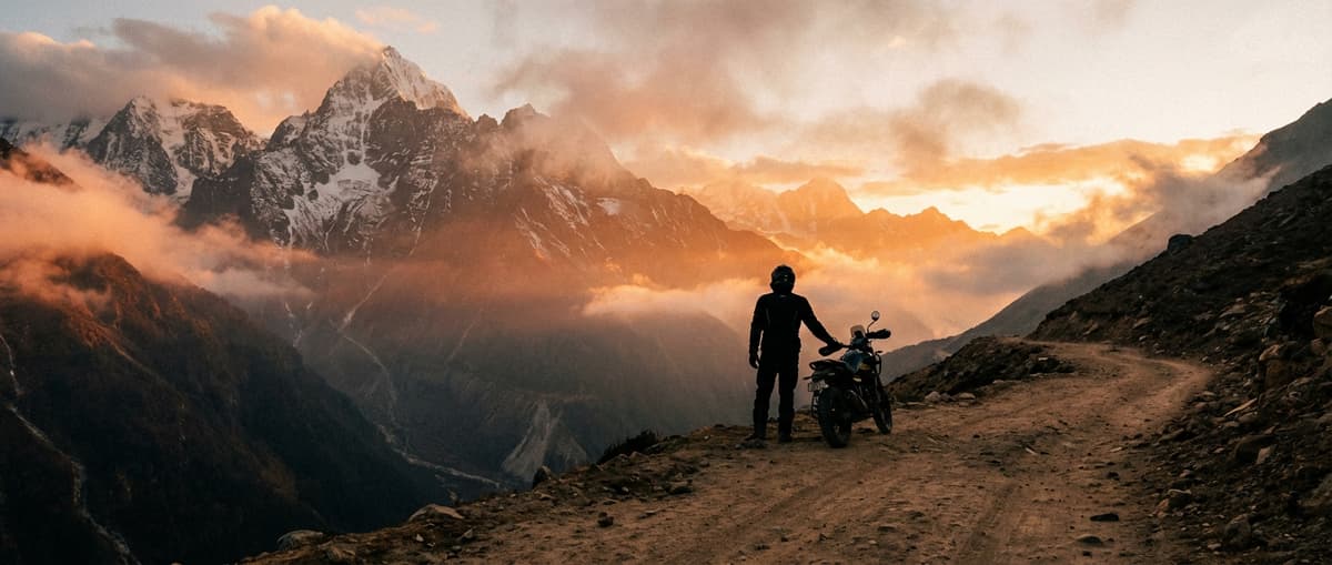 Surviving the Chaos: The Gonzo Guide to Ladakh Route Navigation